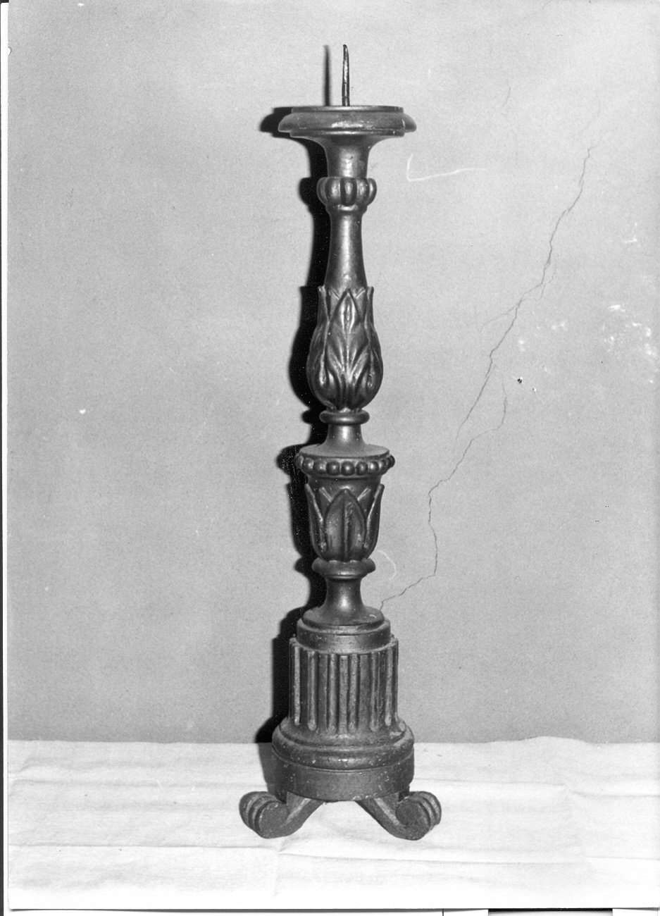 candeliere d'altare, serie - bottega Italia centrale (inizio sec. XIX)