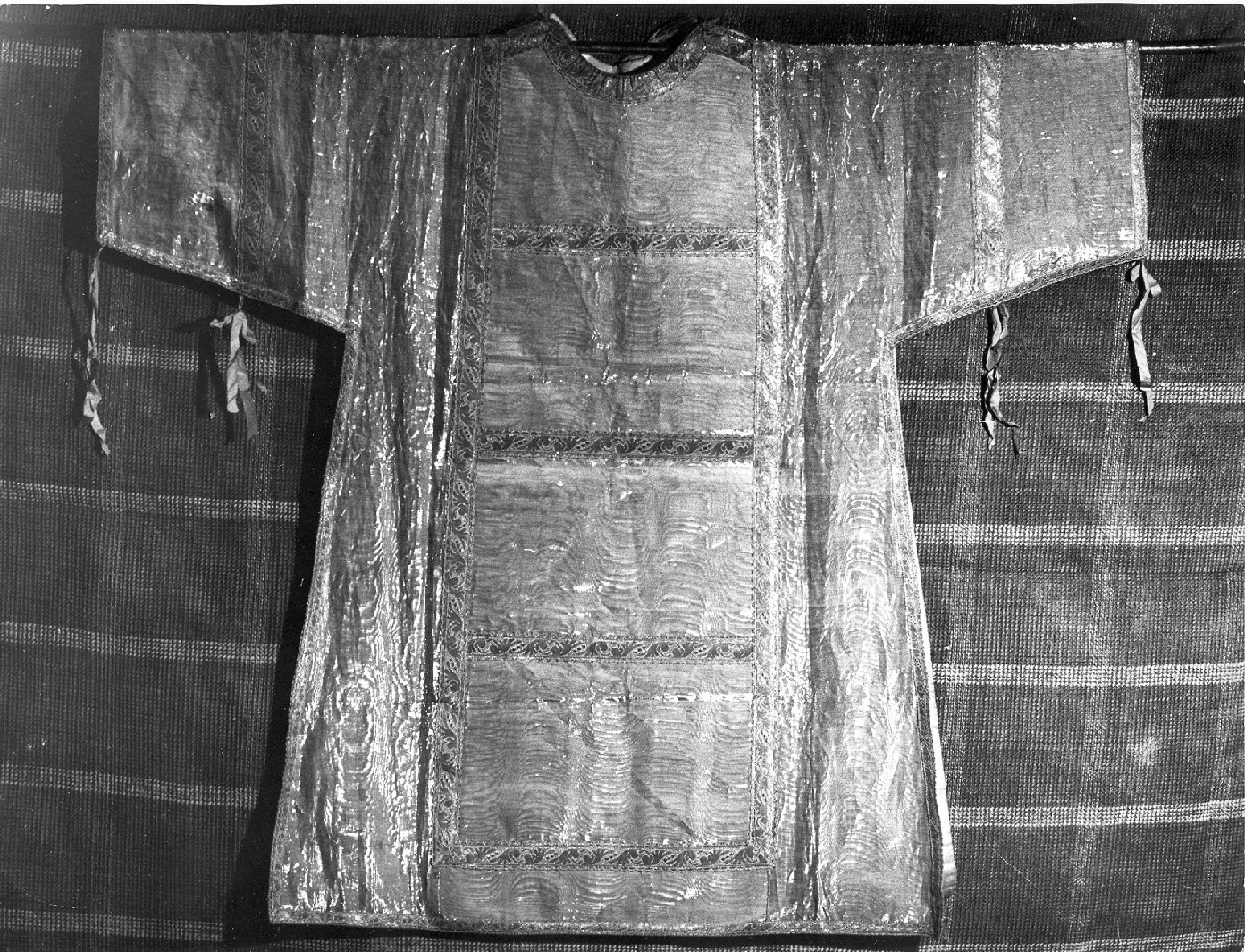 tunicella, opera isolata - manifattura Italia centrale (sec. XVIII)