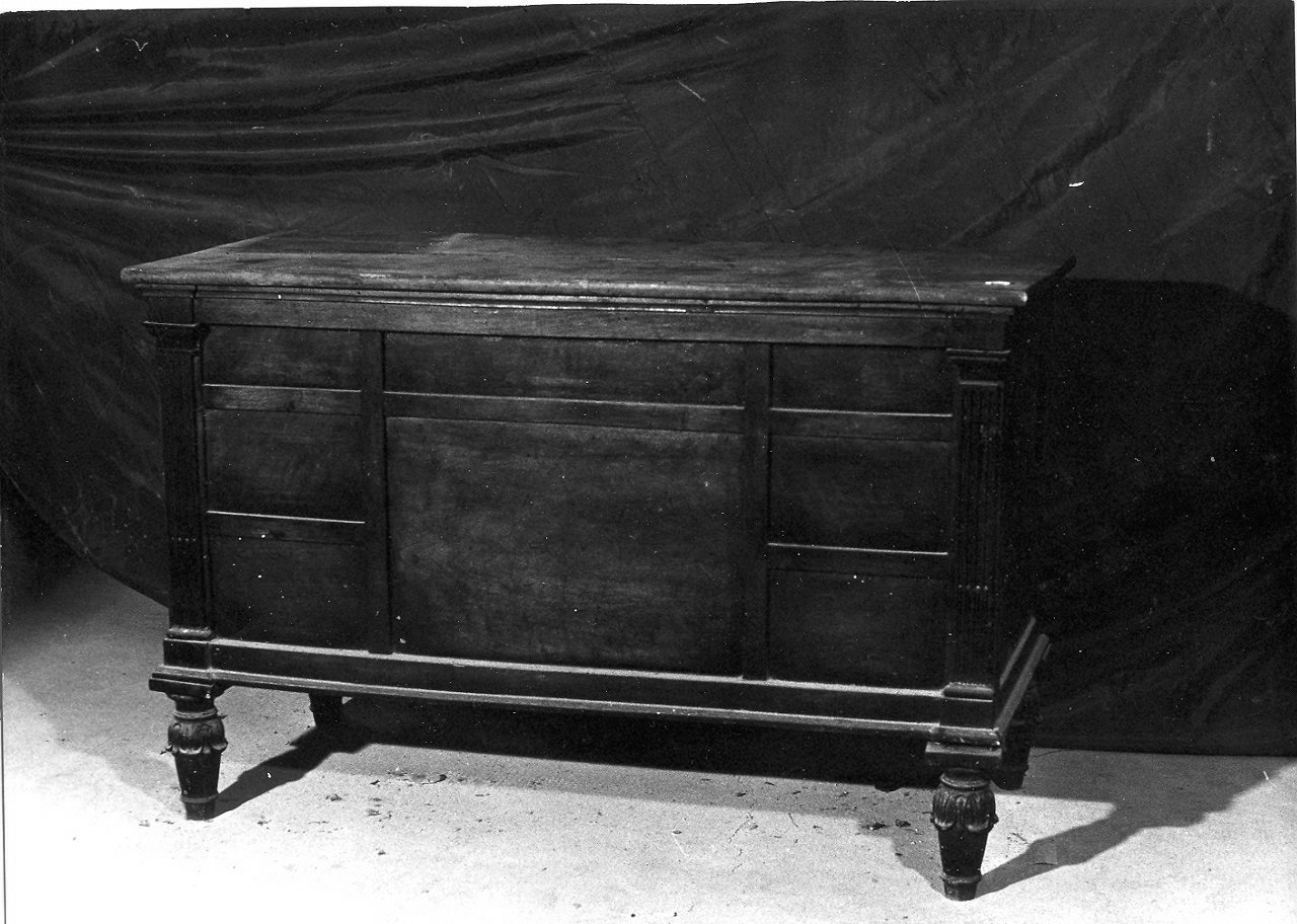 scrivania, opera isolata - bottega Italia centrale (sec. XVIII)