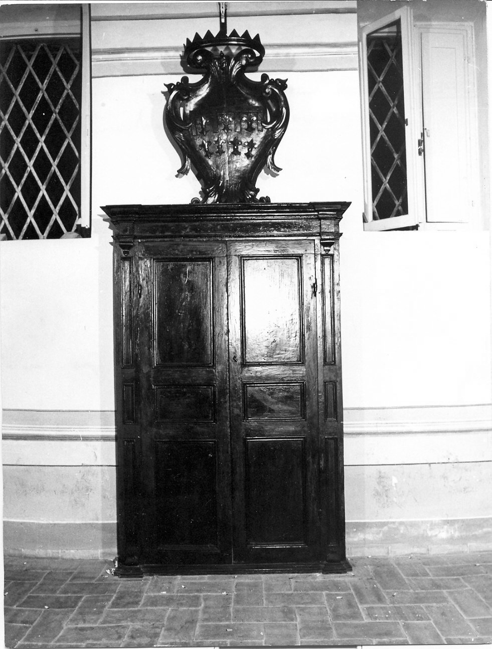 credenza, opera isolata - bottega Italia centrale (sec. XIX)