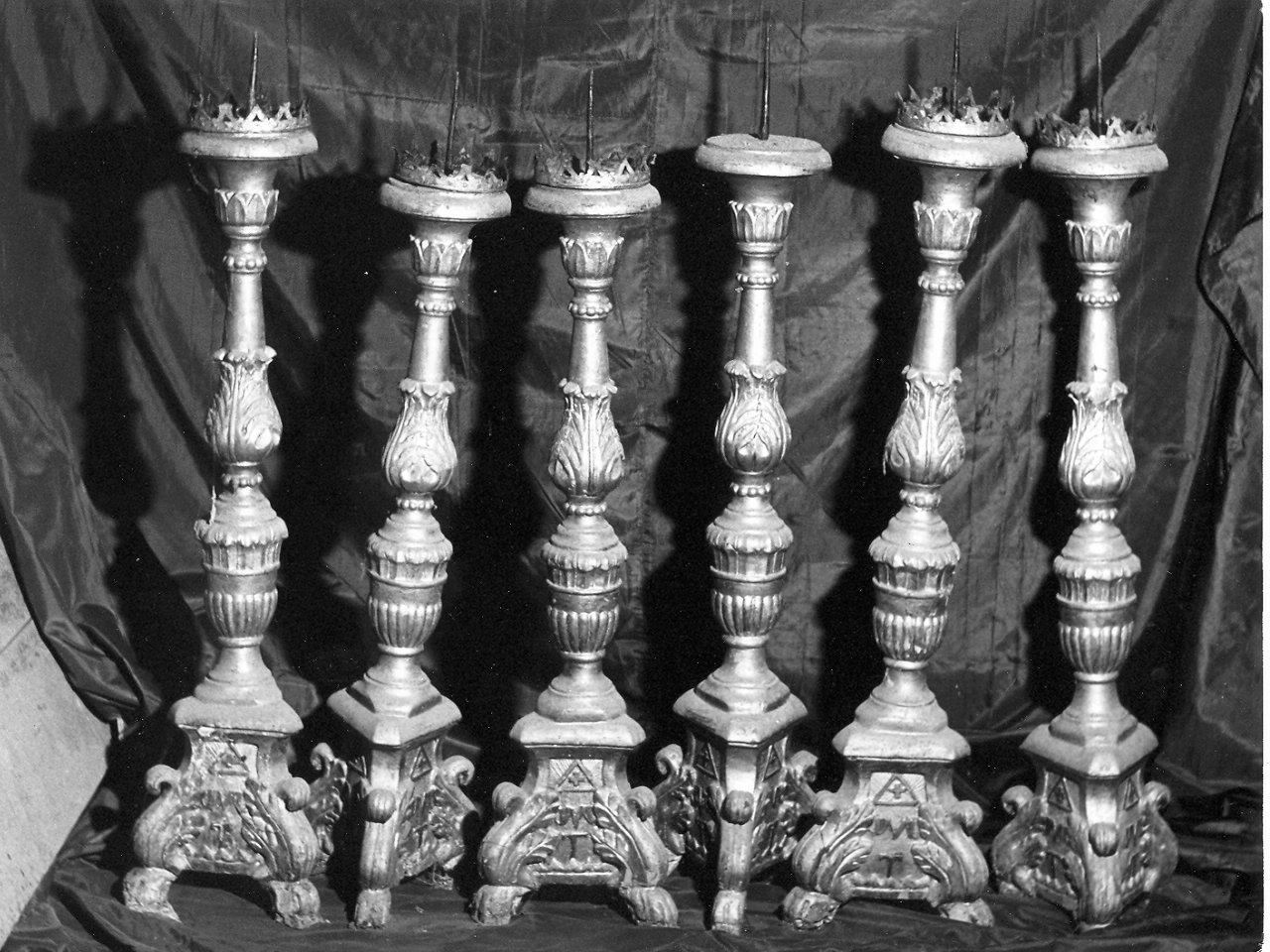 candeliere, elemento d'insieme - bottega Italia centrale (sec. XIX)