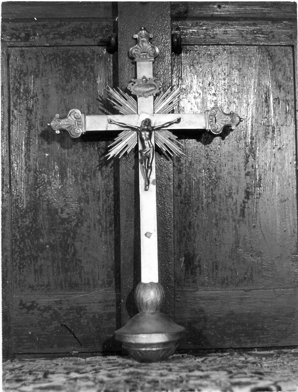 croce d'altare, opera isolata - bottega umbra (sec. XIX)