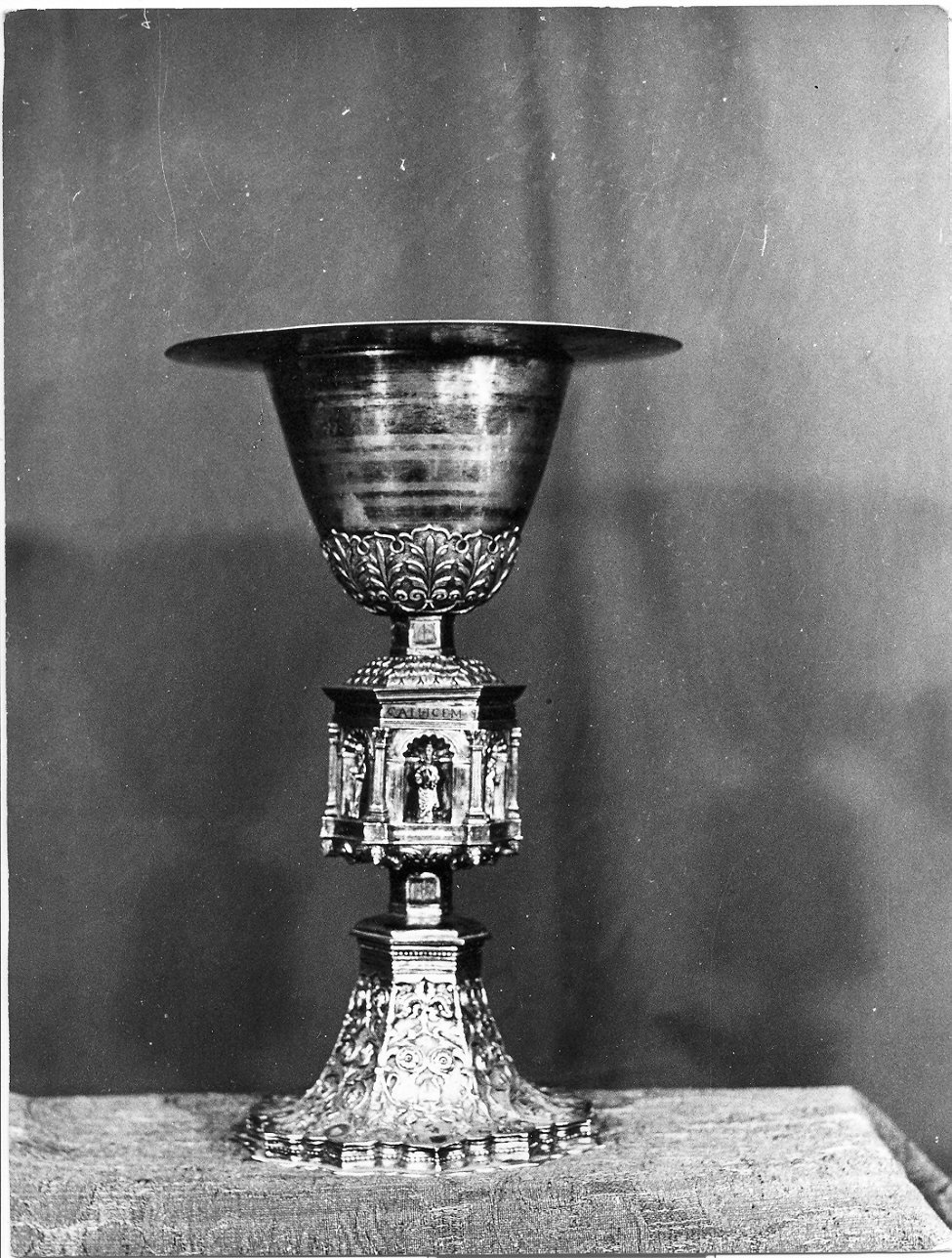 calice, elemento d'insieme - bottega Italia centrale (prima metà sec. XVI)