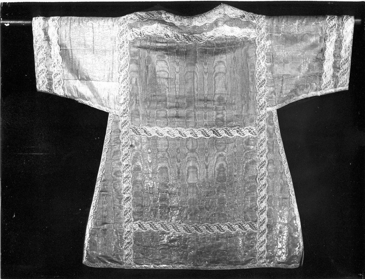 tunicella, opera isolata - manifattura Italia centrale (sec. XVIII)