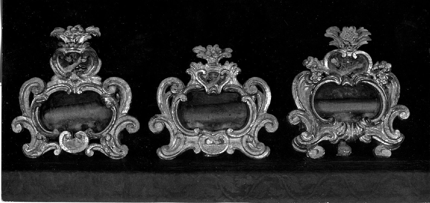 reliquiario a teca - a urna, opera isolata - bottega Italia centrale (sec. XVIII)