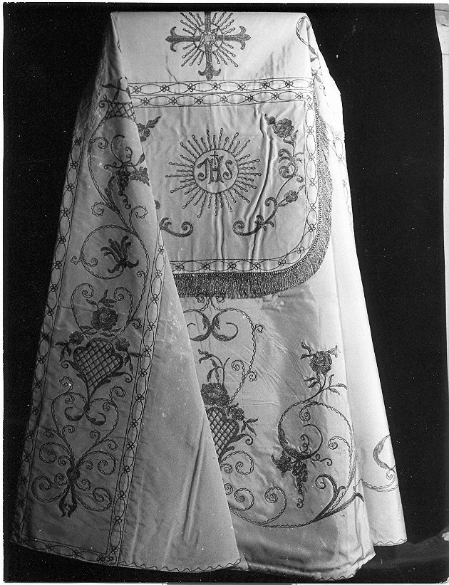 piviale, opera isolata - manifattura Italia centrale (sec. XX)