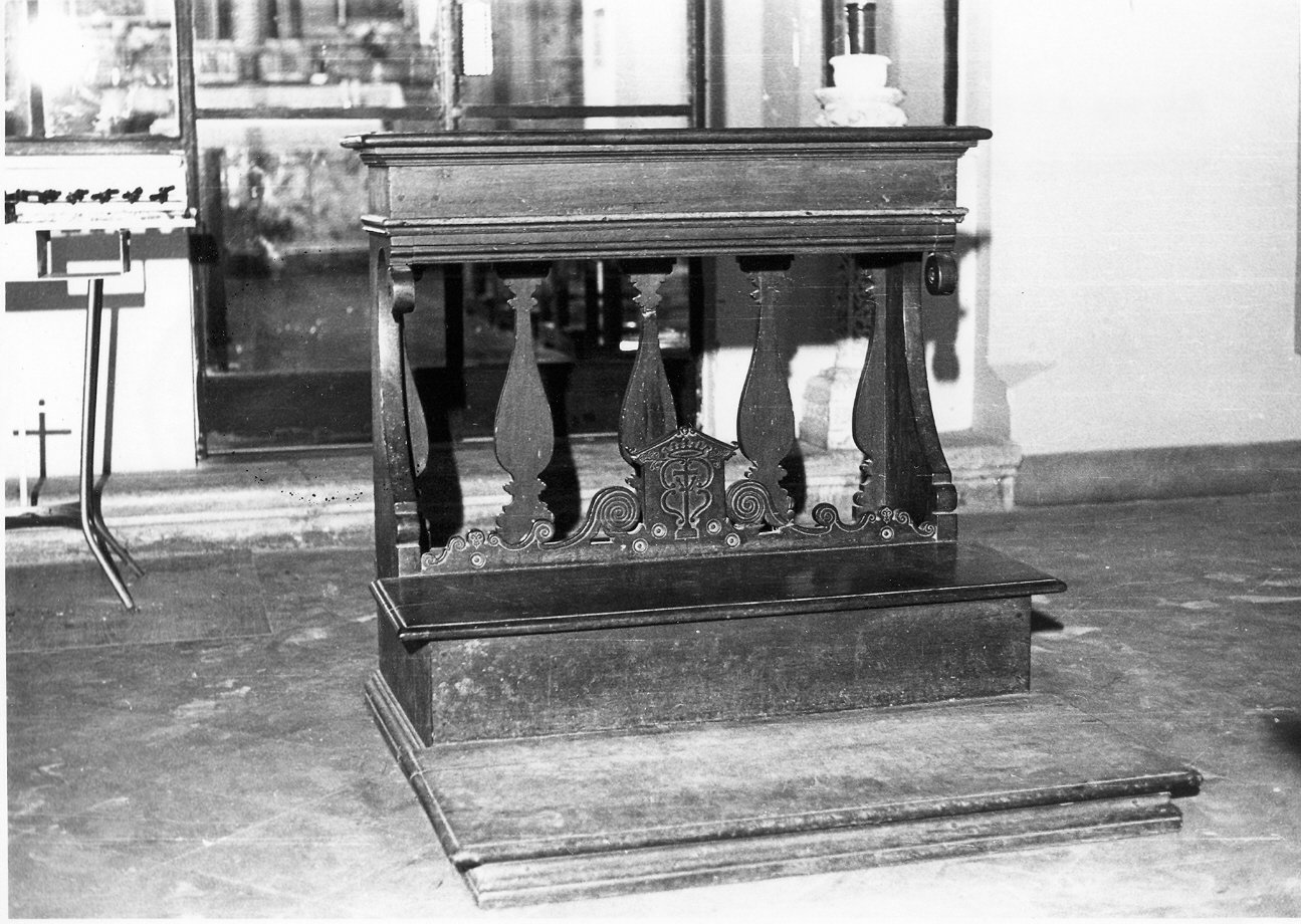 inginocchiatoio, opera isolata - bottega umbra (sec. XVIII)