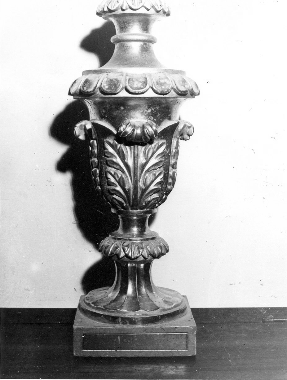 vaso d'altare per composizione floreale, opera isolata di Cipriani Pietro (attribuito) (sec. XIX)