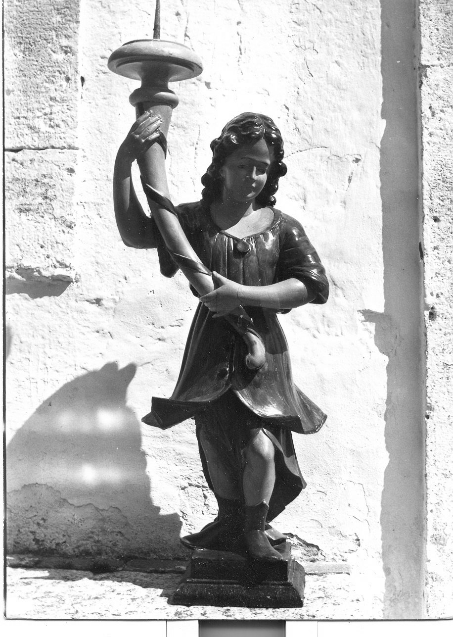 angelo reggicandelabro (statua, opera isolata) - ambito umbro (sec. XVII)