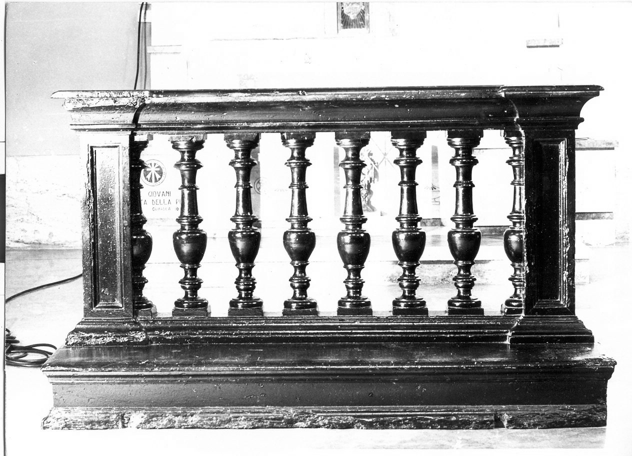 balaustrata di cappella, opera isolata - bottega Italia centrale (sec. XVII)