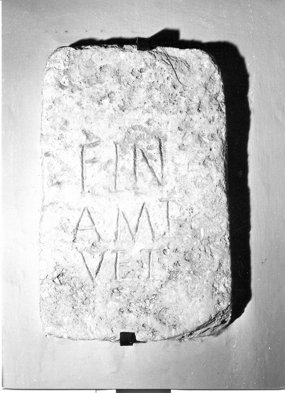 pietra sacra, opera isolata - bottega Italia centrale (sec. XIII)