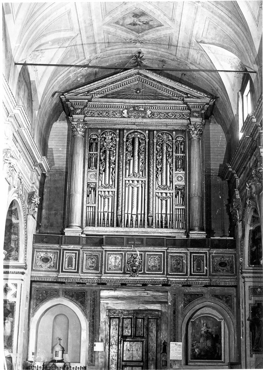 cassa d'organo, insieme di Sozi Bino (attribuito), Blasi Luca (attribuito) (secc. XVI/ XVII)