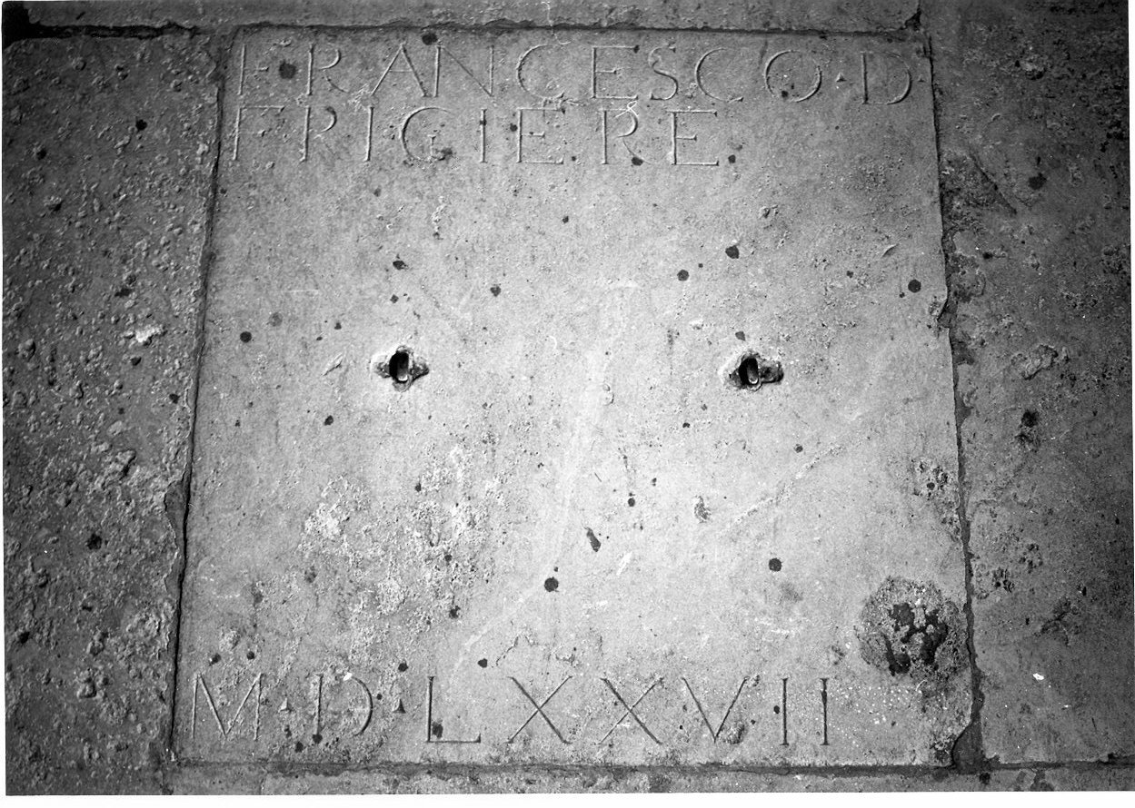 lapide tombale, opera isolata - bottega umbra (sec. XVI)