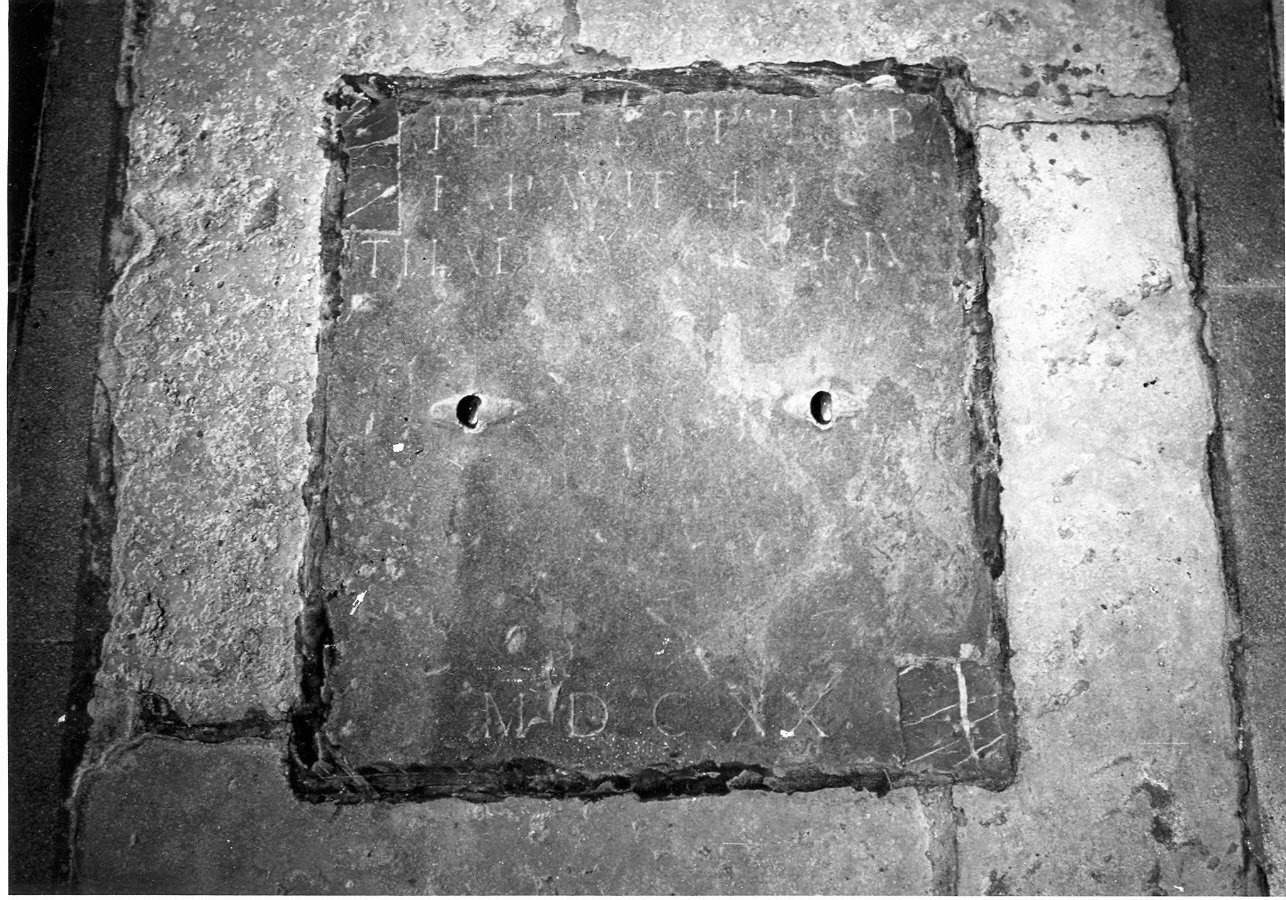 lapide tombale, opera isolata - bottega umbra (sec. XVII)