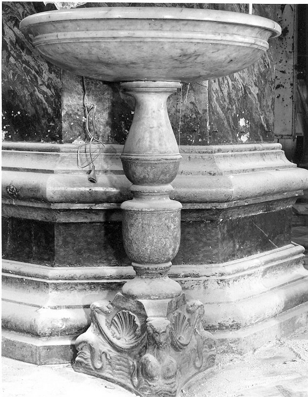 acquasantiera - a fusto, opera isolata - bottega Italia centrale (sec. XVIII)