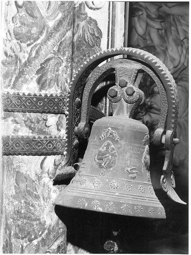 Madonna con Bambino (campana, opera isolata) - bottega Italia centrale (sec. XX)