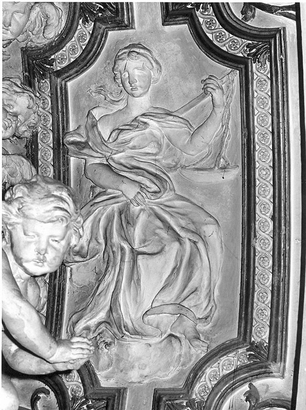 figura femminile allegorica, figura femminile (rilievo, elemento d'insieme) di Regnaud Jean detto Giovanni di Sciampagna (attribuito) (sec. XVII)