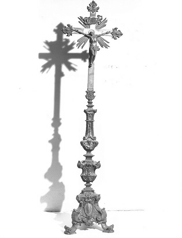 croce d'altare, opera isolata - bottega Italia centrale (seconda metà sec. XVIII)