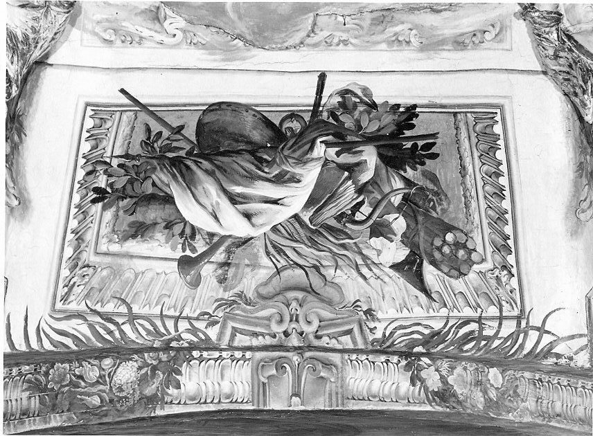 emblema con tromba, fiaccole, drappi, emblema (dipinto, ciclo) di Giuli Nicola (attribuito) (metà sec. XVIII)
