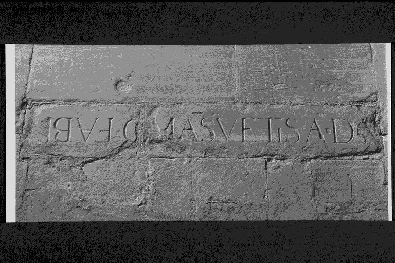 lapide commemorativa, opera isolata - bottega umbra (fine/inizio secc. XV/ XVI)