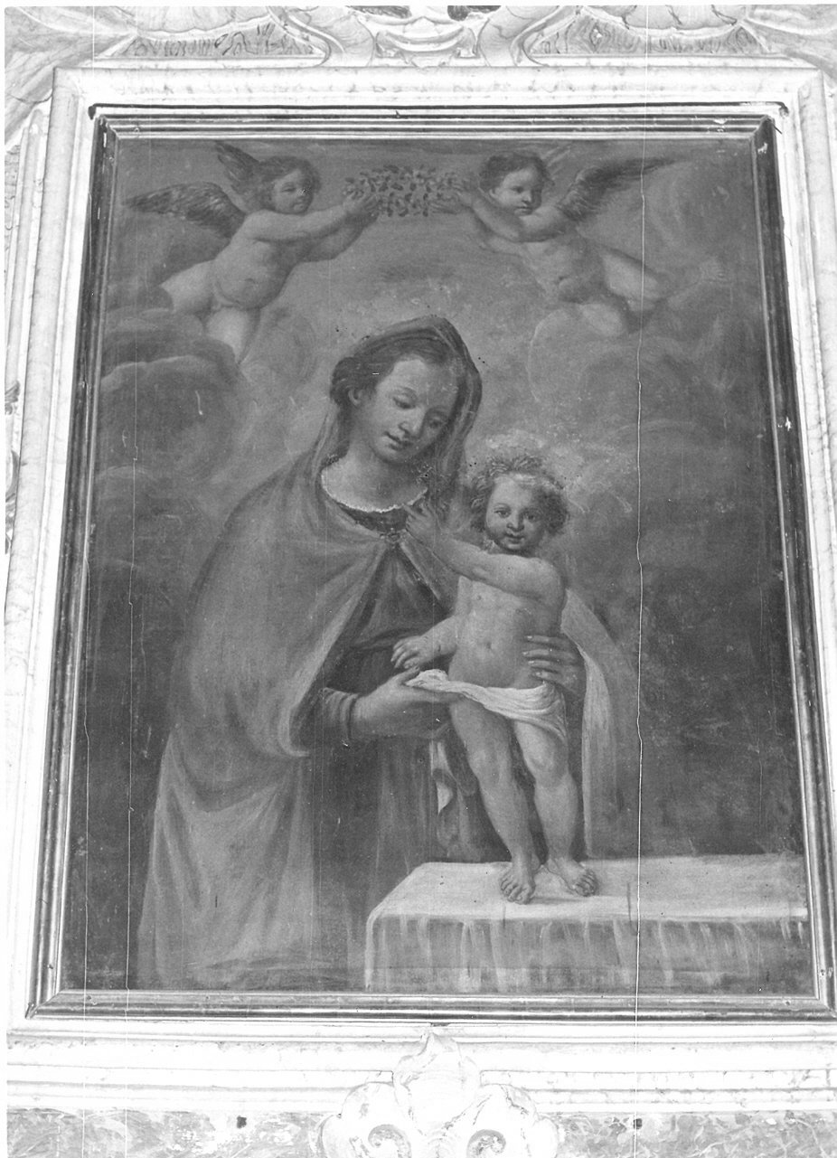 Madonna con Bambino e angeli reggicorona (dipinto, opera isolata) - ambito Italia centrale (fine sec. XVI)