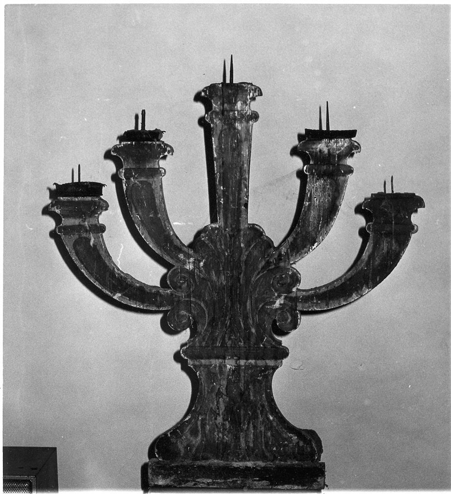 candeliere da chiesa, opera isolata - bottega umbra (sec. XVIII)