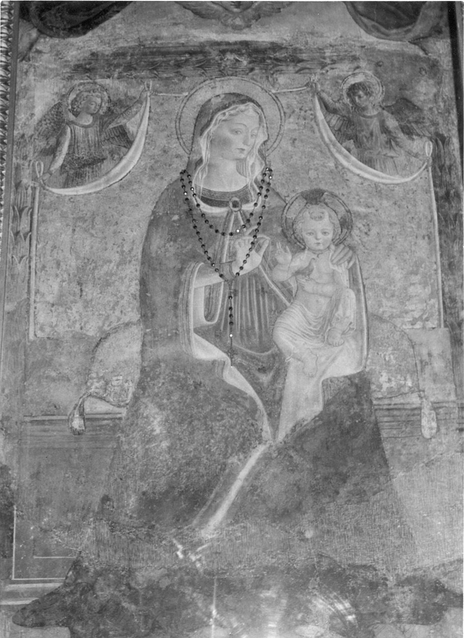 Madonna con Bambino e angeli (dipinto, opera isolata) di Caporali Bartolomeo (bottega) (sec. XV)