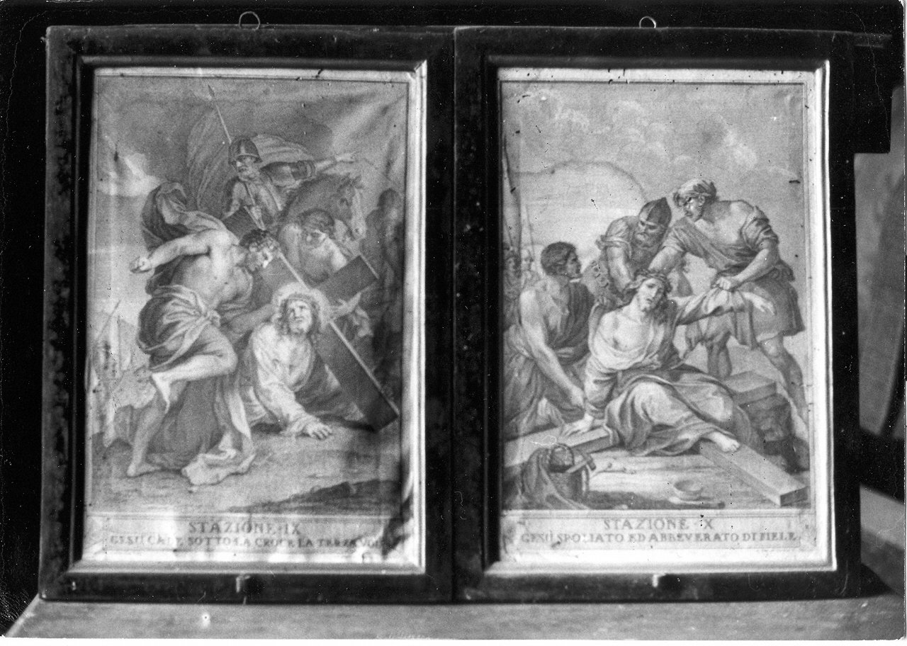 stazione IX: Gesù cade sotto la croce la terza volta (Via Crucis, elemento d'insieme) - ambito Italia centrale (sec. XVIII)