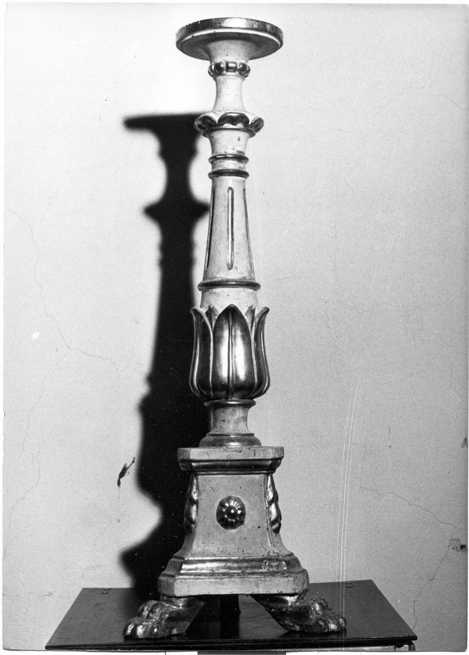 candeliere, opera isolata - bottega umbra (sec. XVIII)