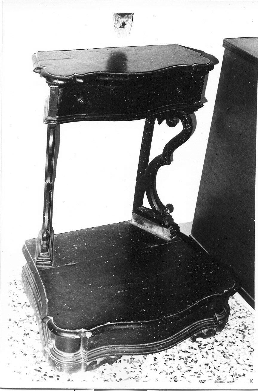 inginocchiatoio, opera isolata - bottega umbra (sec. XVIII)