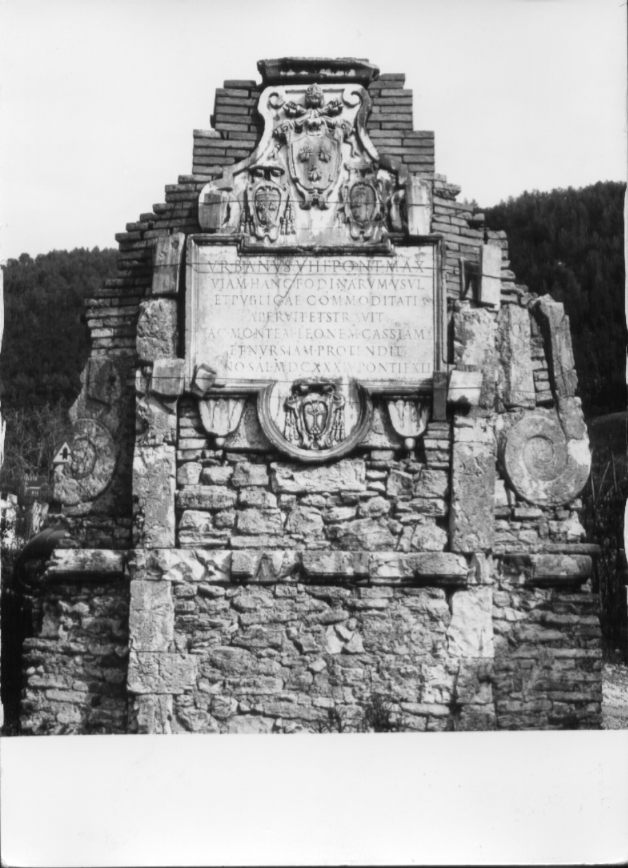 lapide, opera isolata - bottega umbra (sec. XVII)