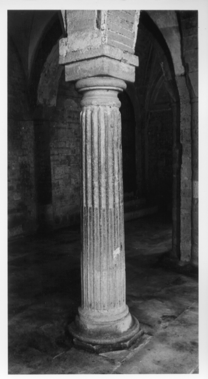 colonna, elemento d'insieme - bottega Italia centrale (sec. VI)