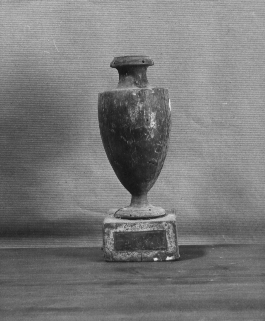 vaso d'altare per composizione floreale, opera isolata - bottega Italia centrale (inizio sec. XVIII)