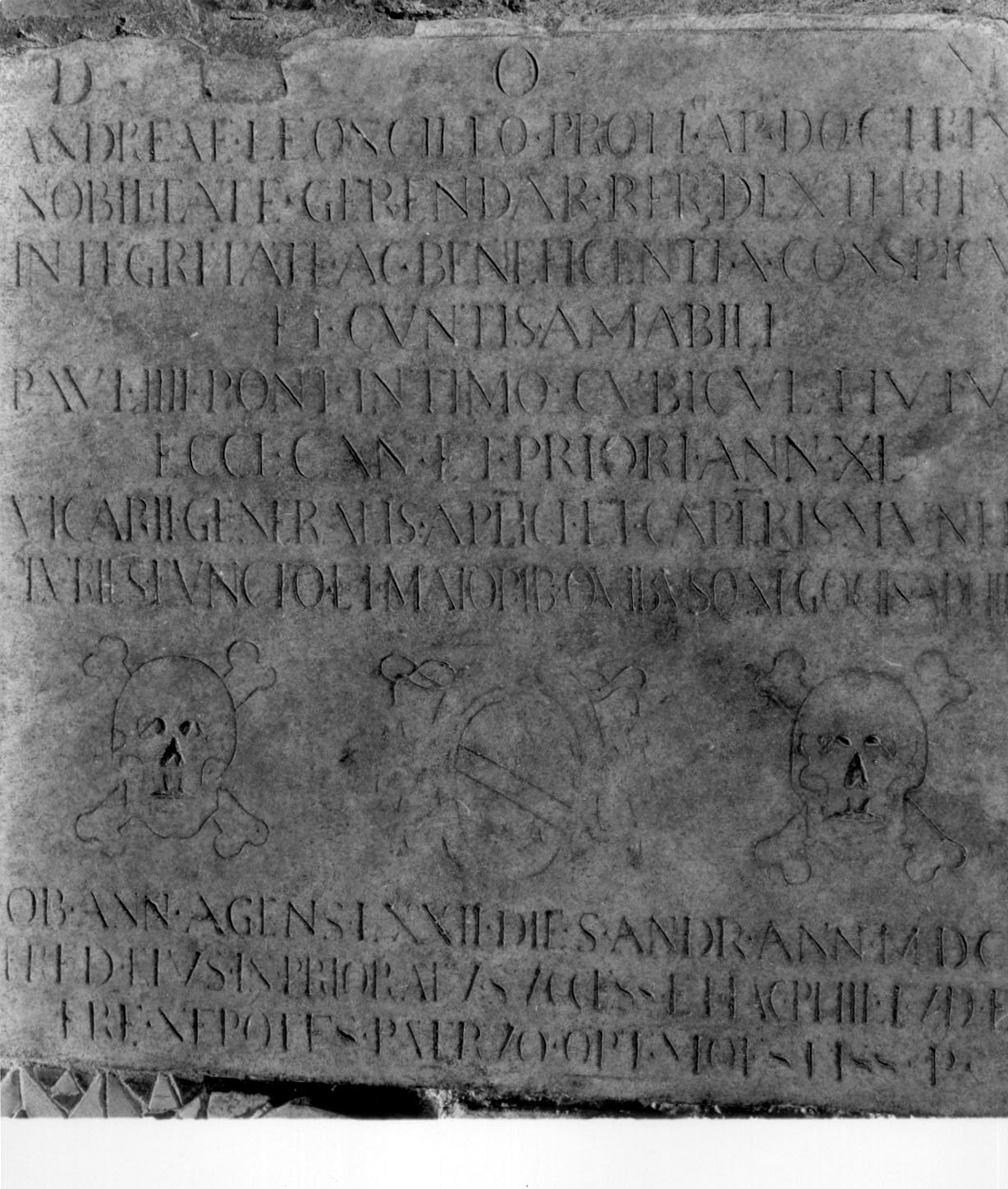 lastra tombale, opera isolata - bottega umbra (primo quarto sec. XVII)