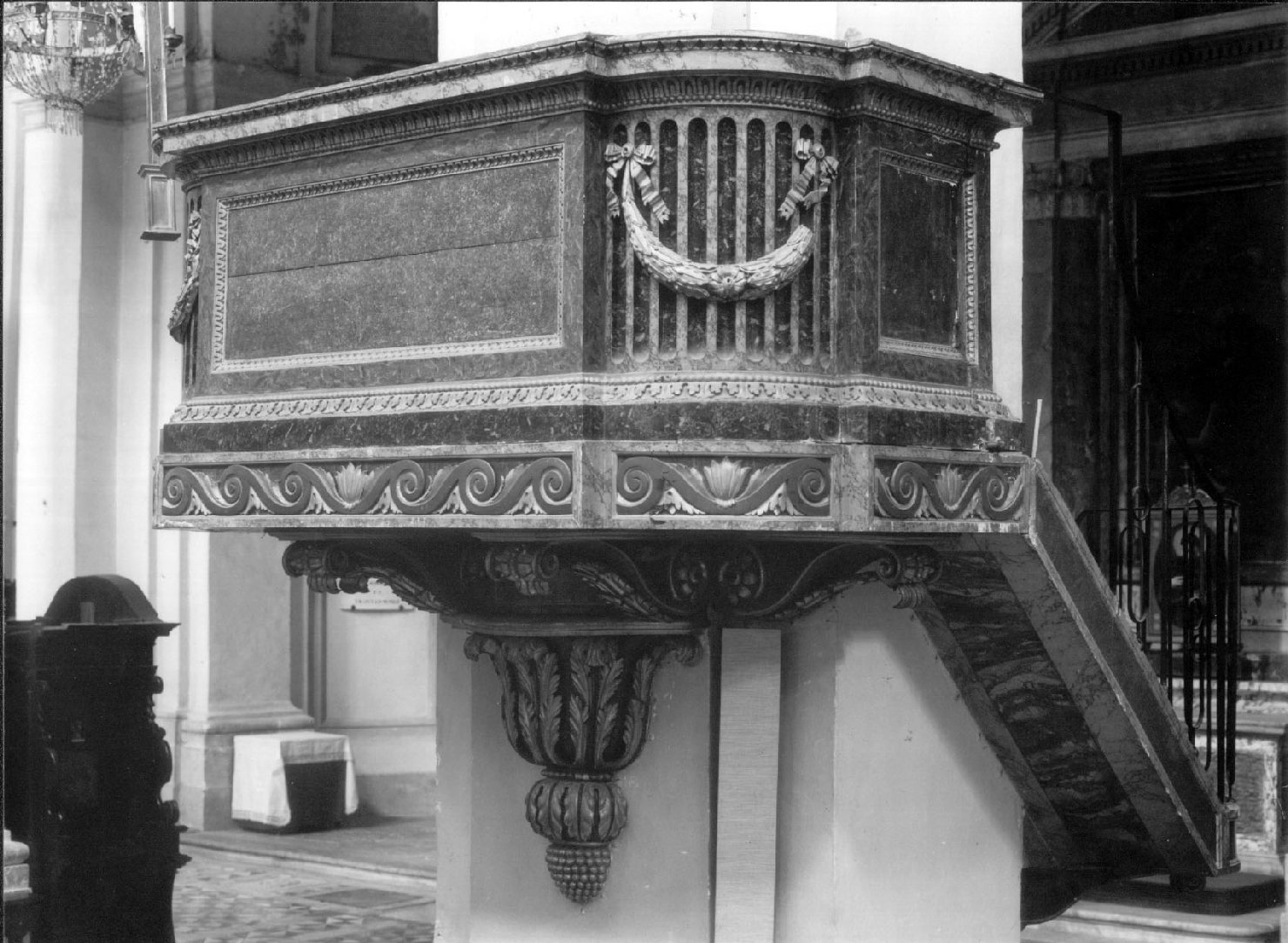 pulpito, opera isolata - bottega Italia centrale (fine/inizio secc. XVIII/ XIX)