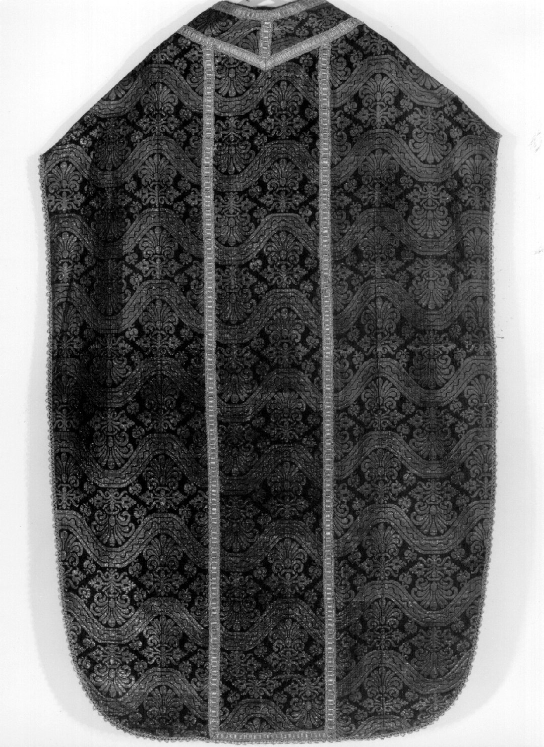 pianeta, coppia - manifattura italiana (metà sec. XVII)