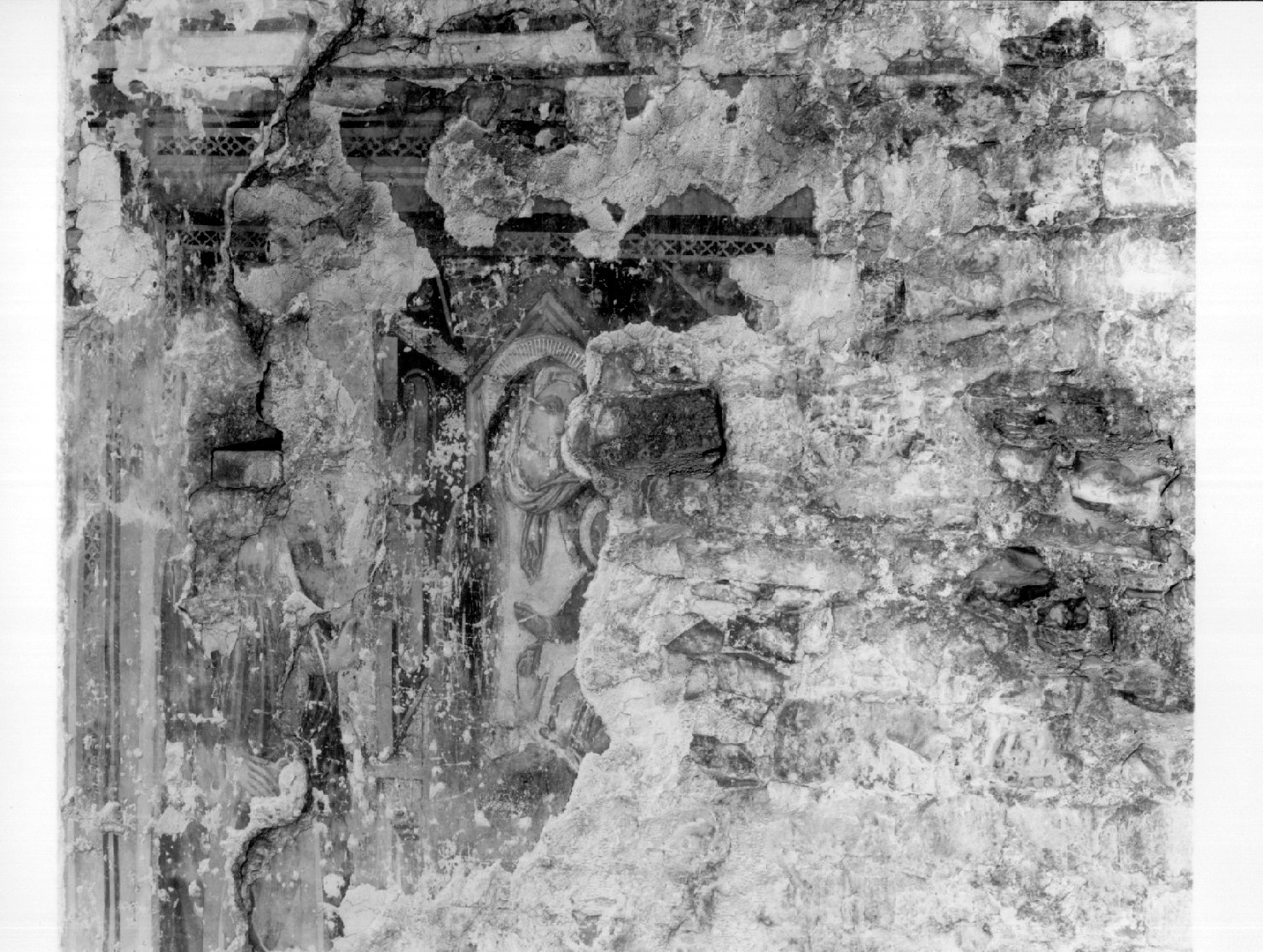 Madonna con Bambino e Santa Caterina d'Alessandria (dipinto, frammento) - ambito umbro (fine sec. XIV)