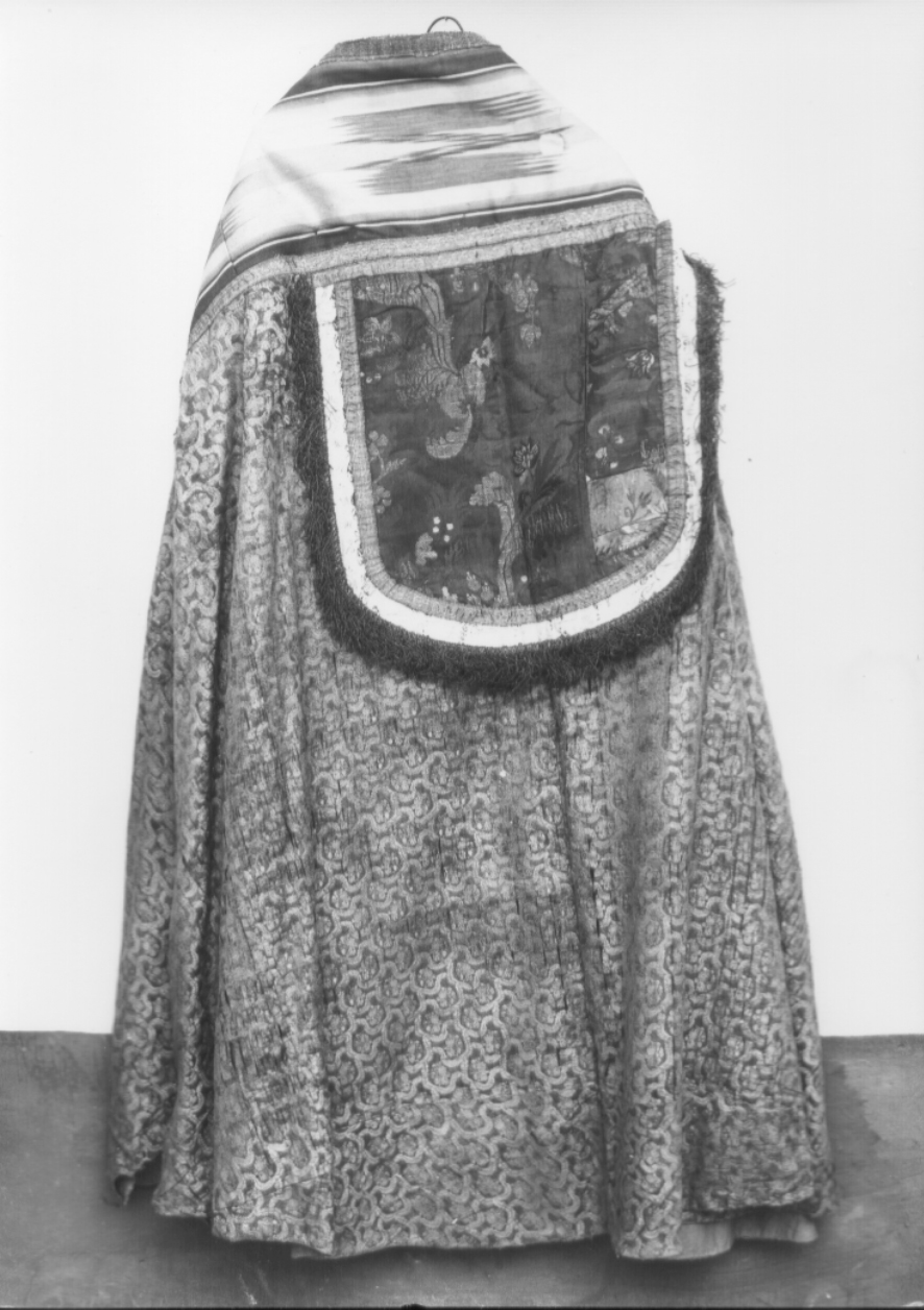 piviale, opera isolata - manifattura Italia centrale (sec. XVIII)