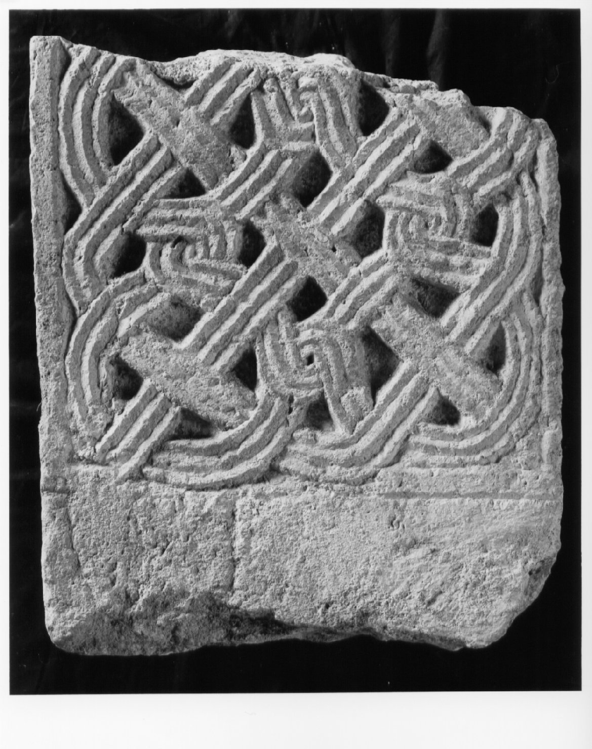 lastra - bottega Italia centrale (sec. VIII)