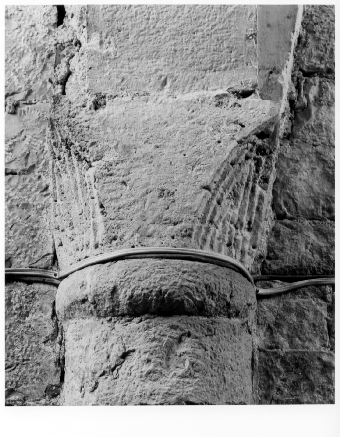 capitello - bottega umbra (sec. VIII)