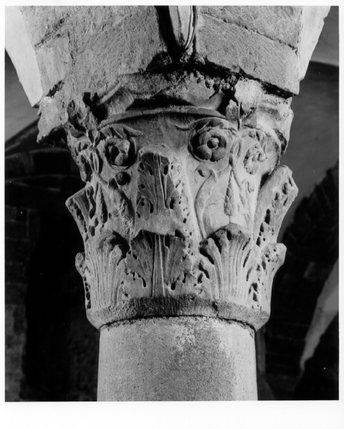 capitello - bottega umbra (sec. VI)