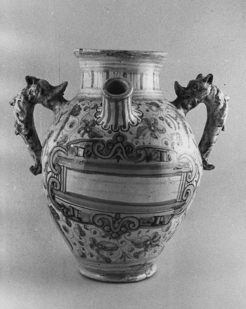vaso, opera isolata - bottega italiana (primo quarto sec. XVIII)