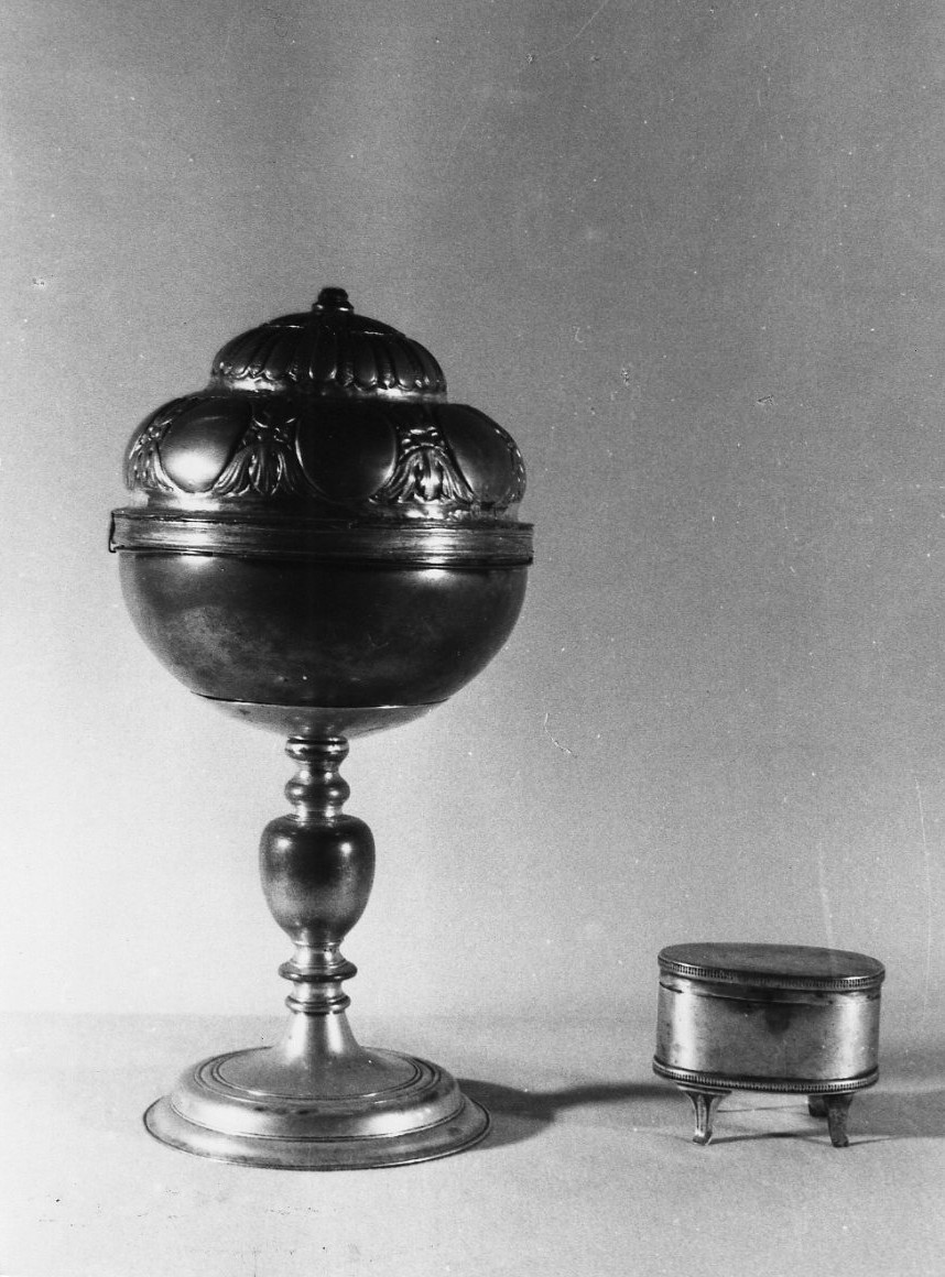 pisside, opera isolata - bottega italiana (sec. XVII)