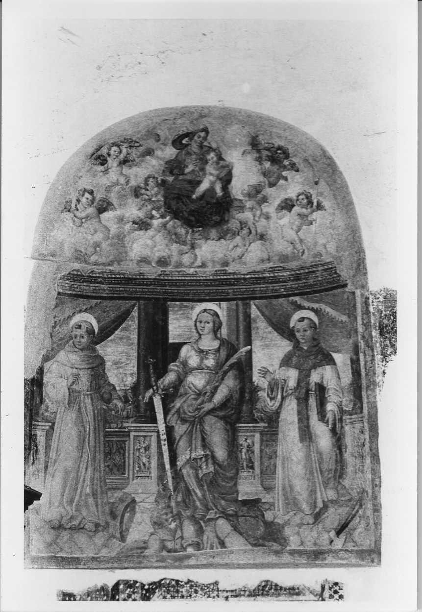 Madonna in gloria tra Santi martiri (dipinto, opera isolata) di Angelucci Gaspare di Domenico (sec. XVI)