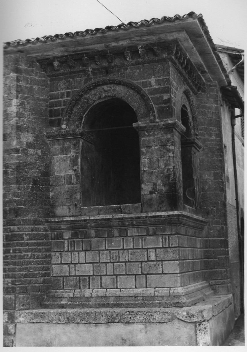 edicola, opera isolata di Tuzi Giovanni detto Vanni Tutie (sec. XIV)