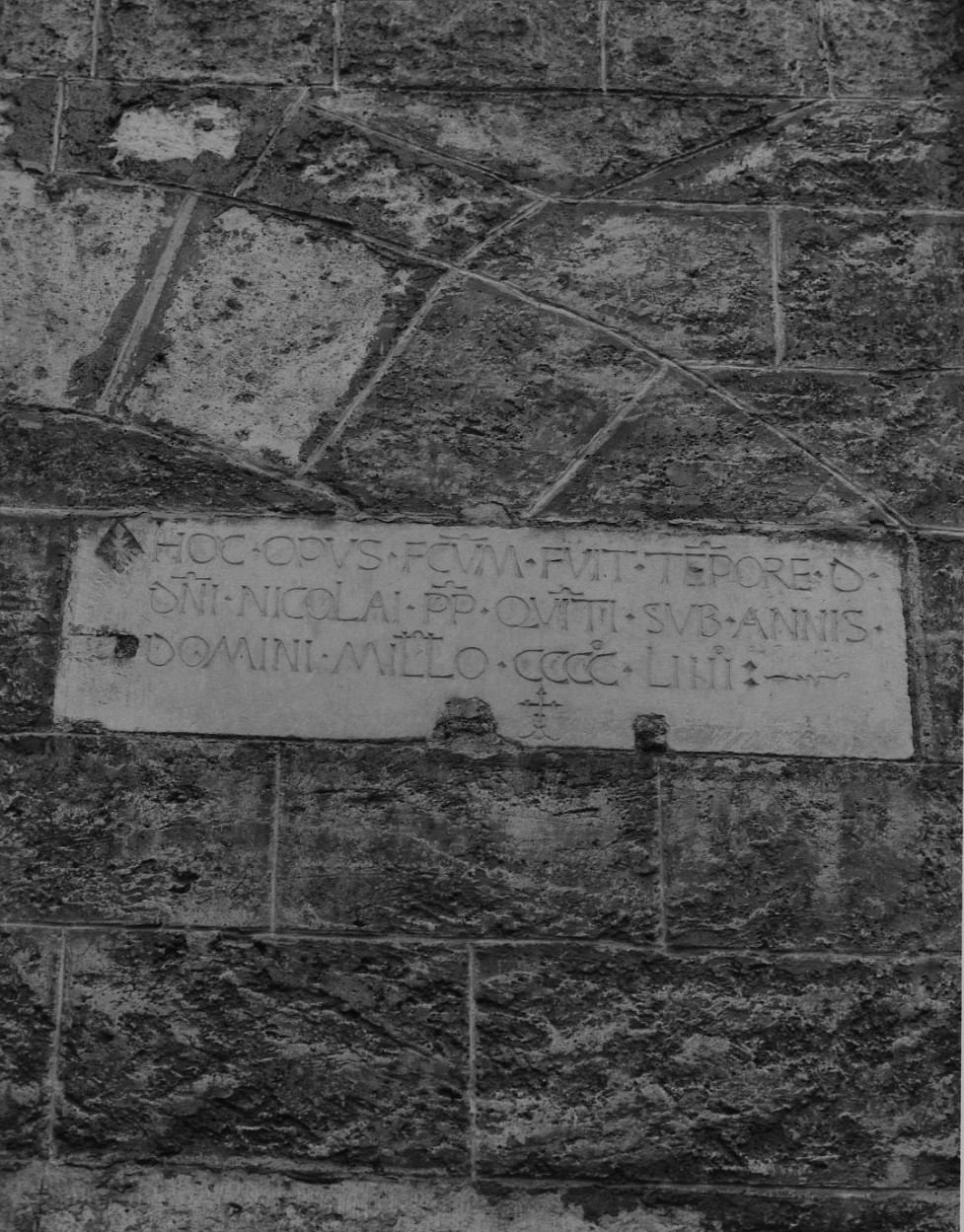 lapide, opera isolata - bottega umbra (sec. XV)