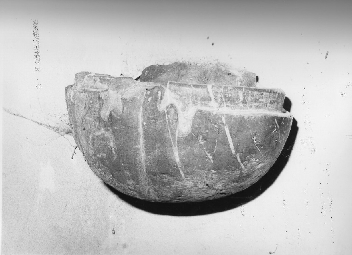 acquasantiera, opera isolata - bottega umbra (sec. XVII)