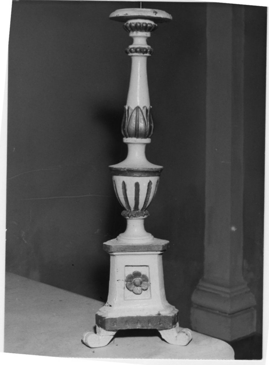 candeliere, insieme - bottega umbra (secc. XVII/ XVIII)