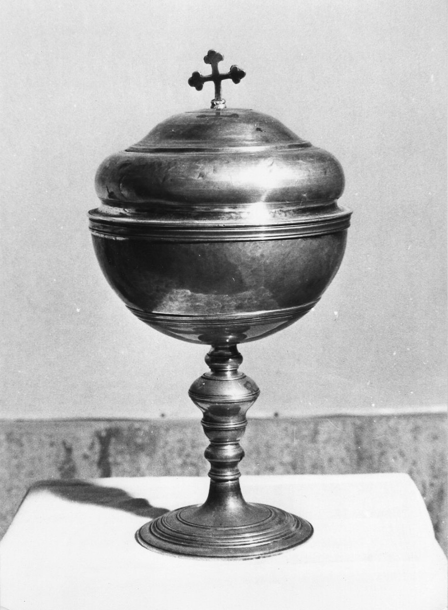 pisside, opera isolata - bottega italiana (sec. XVII)