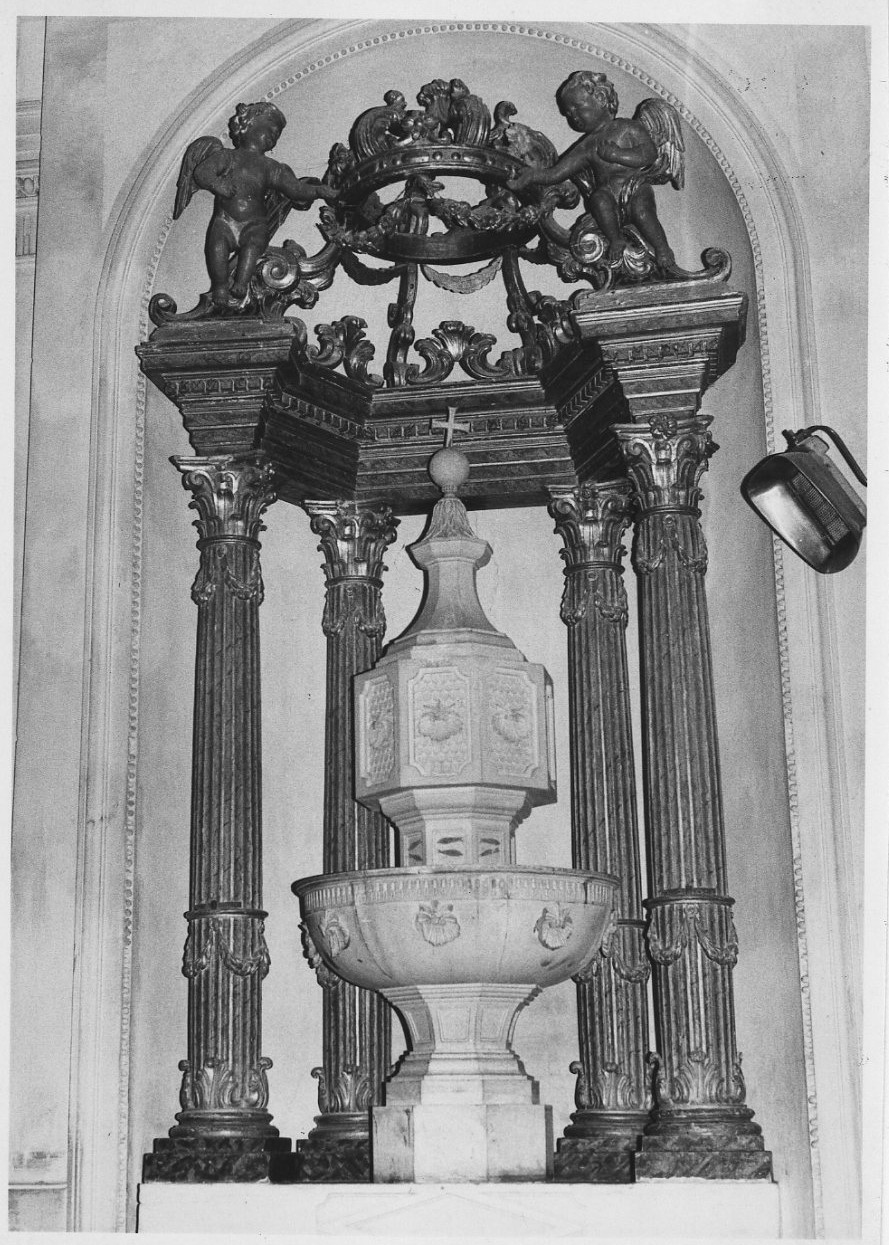 fonte battesimale - a vasca, opera isolata - bottega italiana (secc. XVII/ XVIII)